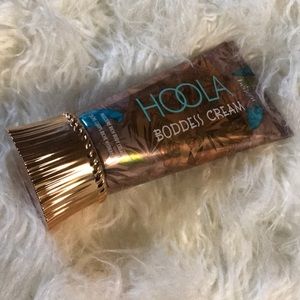 Benefit Hoola Boddess Cream 🌺